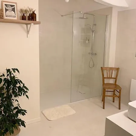 Du Grand Beaumont 公寓 *