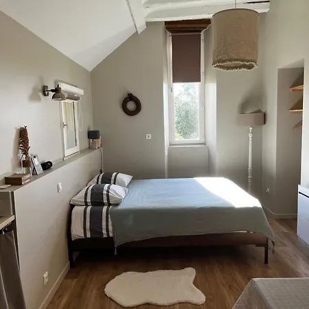 Du Grand Beaumont Apartment *